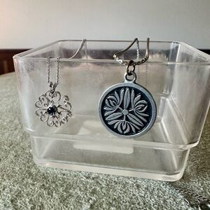 Lot of two vintage silver and black necklaces